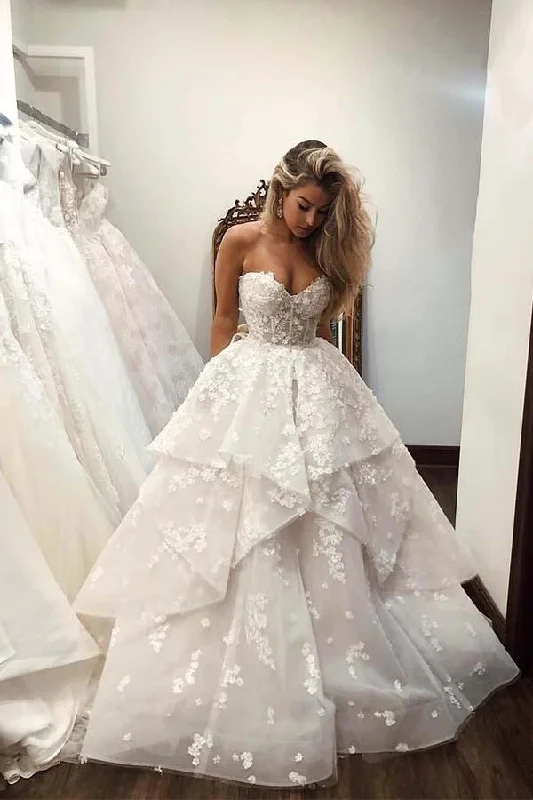 Ball Gown Sweetheart Strapless V Neck Ivory Tulle Wedding Dress with Flowers W1086 Beautiful Lace Gown