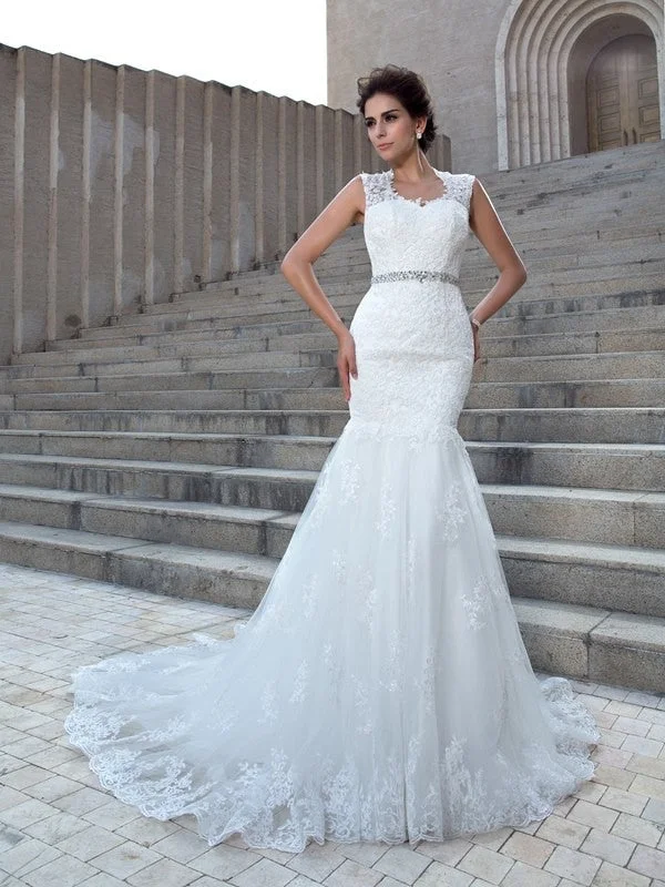 Trumpet/Mermaid V-neck Applique Sleeveless Long Lace Wedding Dresses TPP0006368 White Lace Gown