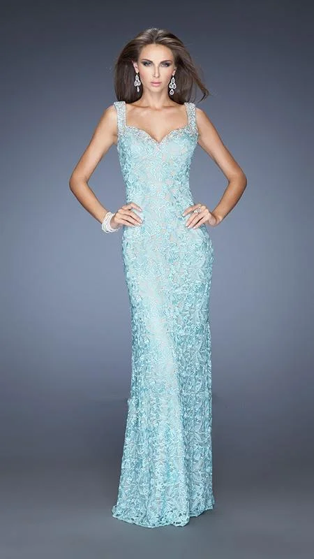 La Femme - 20121 Magnificently Embellished Lace Sweetheart Sheath Gown Stretchy party dresses