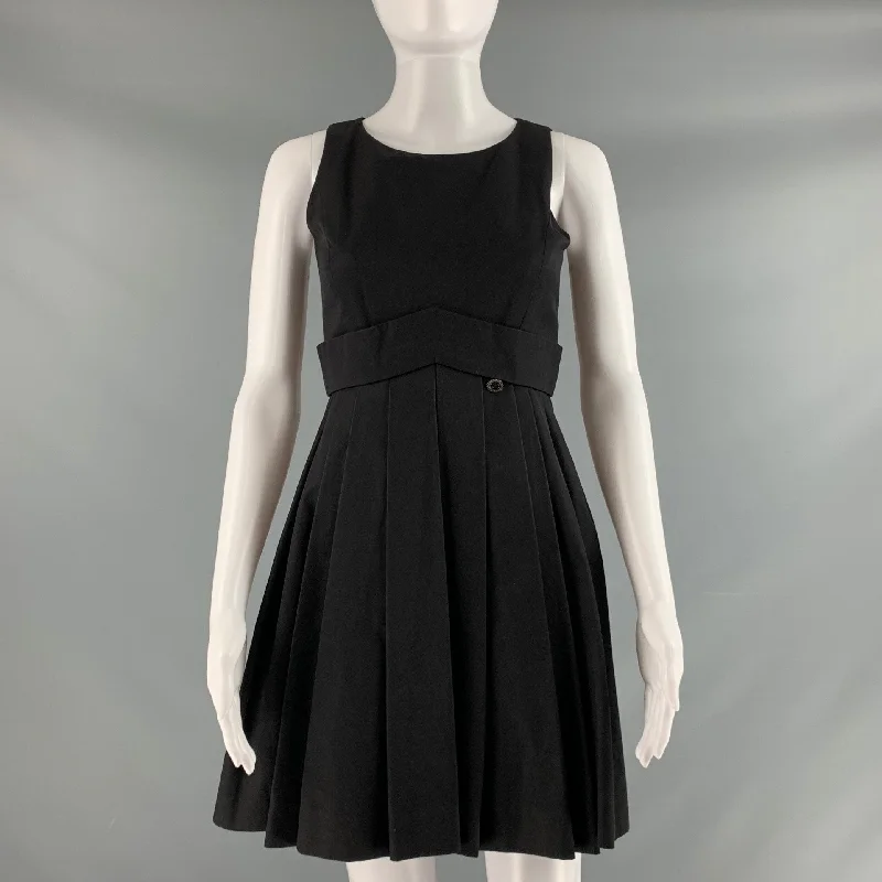 CHANEL Size 2 Black Cotton Pleated Sleeveless Dress Metallic unclassified dresses