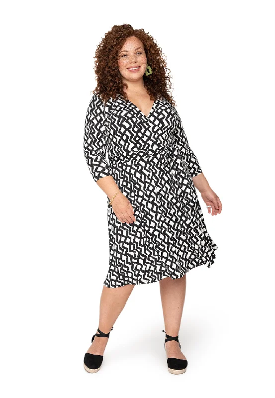 Leota's Curve Women Wrap 3/4 Sleeve Dress Zig Zag Black White Elegant unclassified dresses