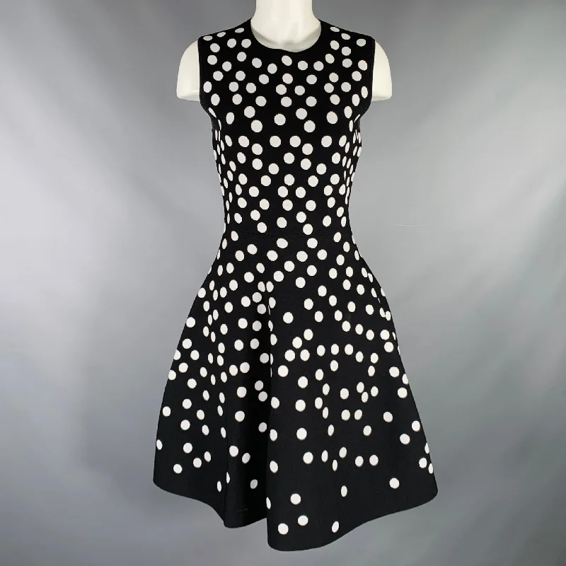 CAROLINA HERRERA Size M Black White Viscose Blend Polka Dot A-Line Dress Backless unclassified dresses