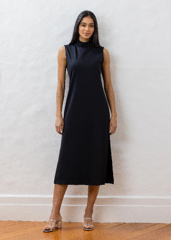 Lauren Maxi Dress in RepreveÂ Jersey Chic Maxi Dress